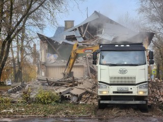 В Старой Купаве снесли расселенный дом, ранее признанный аварийным