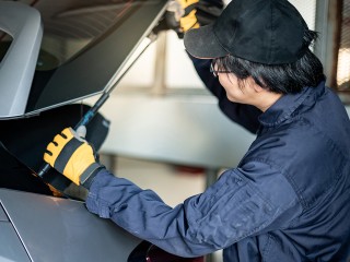 Названа причина нападения клиента на механика в коломенском автосервисе