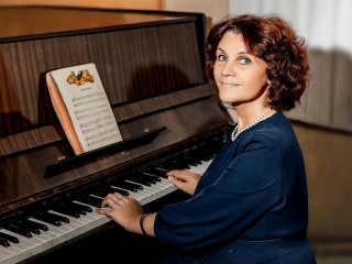 Горящий взгляд  Елены Герасимовой: педагог из Орехово-Зуева удостоен звания «Лучший учитель музыки» в Московской области