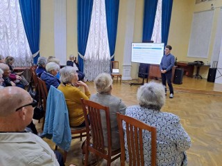 Участников «Активного долголетия» научили пользоваться телемедициной