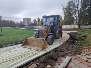 На стадионе в Цемгиганте устаревшую дорожку заменят на современную