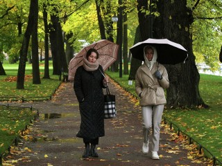 Синоптики сообщили, что начало октября принесет в Подмосковье холод, дожди и гололедицу