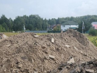 «Засыпали землю мусором, а теперь платят миллионы»: предпринимателя в Щелкове наказали за свалку