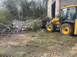 Более 300 кубометров мусора вывезли с нелегальной свалки из Княжева