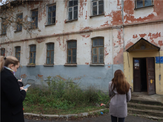 Оперативная группа проверила состояние дворовых территорий в Серпухове