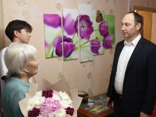 «Мы будем рядом»: глава Ступина поздравил с 16-летием сына погибшего героя СВО
