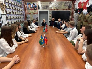 Капсула, которую вскроют только после победы в СВО: что написал школьникам Герой России Максим Шоломов