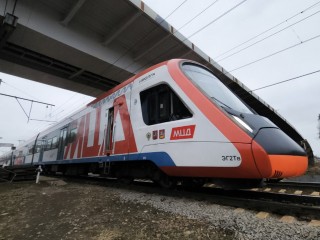 Ноябрьские каникулы на рельсах: что нужно знать о расписании поездов в длинные выходные