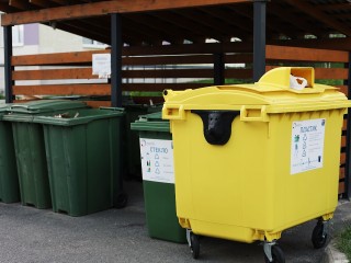 В регионах положительно отнеслись к переносу ответственности за оснащение и уборку контейнерных площадок на регоператоров
