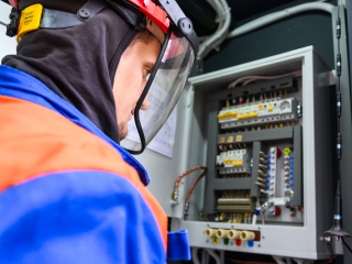 Свет в Нахабине включат после 11 часов