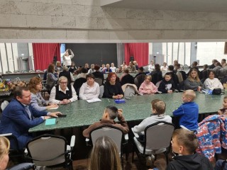 Приемные семьи Истры научились противостоять мошенникам