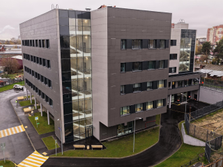 Новая поликлиника в поселке Октябрьский откроется до конца 2025 года