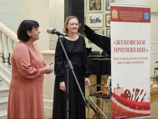 Портреты героев ВОВ и врачей: в Жуковском открыли областную выставку начинающих художников