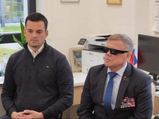 На вопросы ветеранов спецоперации в центре Мещерякова ответил региональный депутат-«афганец»