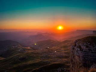 Копейка рубль бережет: три бюджетных направления для ноябрьских каникул