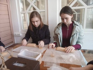 Мастер-класс по изготовлению пастилы посетили лыткаринские школьники в Коломне