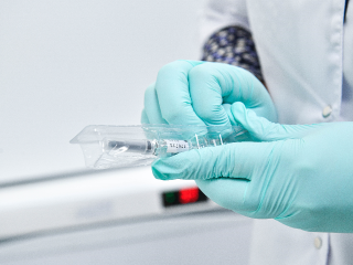 Можайск продолжает борьбу с гриппом: жителям делают прививки в больнице и мобильной клинике