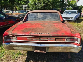 Раритетный автомобиль Chevrolet 1966 года нашли на свалке