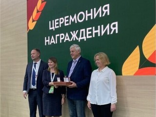 Ученые ВИК им. Вильямса получили награды за разработки кормов