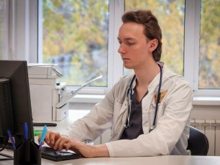 «Укушенная» скатом: бронницкой врач рассказал, как спас жизнь пациентки