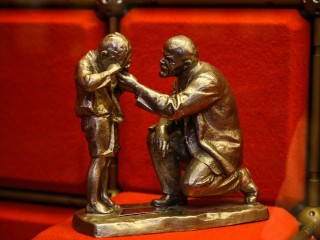 В полиции раскрыли историю с исчезновением памятника Ленину в Подмосковье