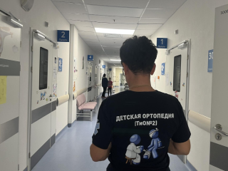 «Каждый ребенок уходит на своих ногах с улыбкой и надеждой»: как работает отделение ортопедии Центра Рошаля