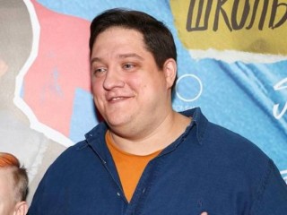 Звезда сериала «Полицейский с Рублевки» умер после рецидива рака мозга