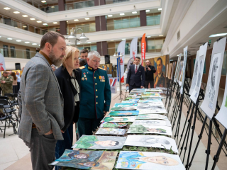 Лучшие работы фестиваля о героях-отцах покажут в Госдуме