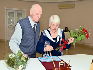 Супруги Буйко из Долгопрудного отметили 60-летие совместной жизни