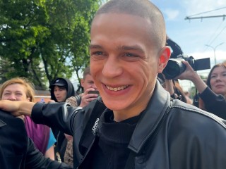 Актера Калюжного отпустили из армии на премьеру фильма