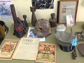 Музей школы «Перспектива» пополнился артефактами СВО и Великой Отечественной войны