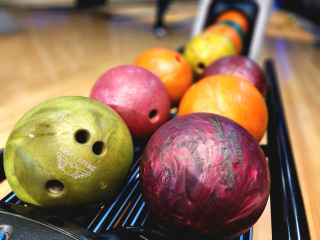 Ресторан, баня или боулинг: ТОП-6 идей для новогоднего корпоратива в Подольске