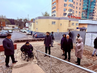Инвалид-колясочник подсказал, как улучшить Молодежную площадь в Наро-Фоминске