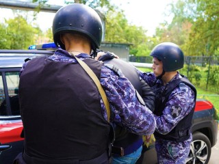 Росгвардия провела тренировочное задержание нарушителя в поликлинике Одинцовской больницы