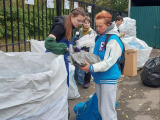 В Долгопрудном на экоакции собрали тонны отходов