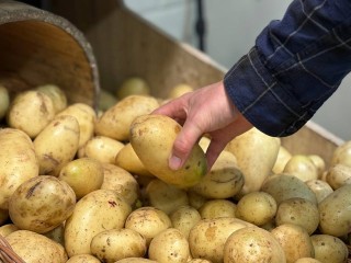 Стоимость минимальной продуктовой корзины снизилась