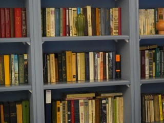 Только безделье не пахнет никак: выставка под таким девизом открылась в Можайске