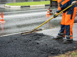 В Серебряных Прудах залатали ямы в семи населенных пунктах