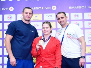 Самбистка Арина Пархут из Реутова завоевала золото в Индонезии