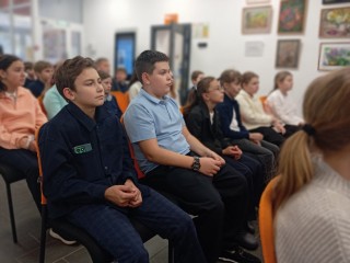 Черноголовская библиотека приглашает на бесплатный киновечер ко Дню белых журавлей