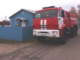 Условный пожар, реальные навыки: в селе Крутое проверили готовность к ЧС в медучреждении