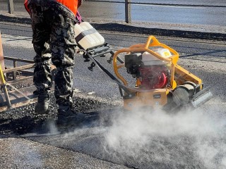 «Горячая смесь» против ям: какие населенные пункты Раменского округа уже получили «асфальтовые инъекции»?