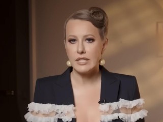 «Когда их пнет Собчак»: звезда раскритиковала бездействие чиновников после жалоб депутатов