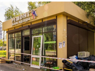 Незаконные и неопрятные торговые точки демонтируют в городе