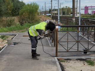 Переход через пути обустраивают на железнодорожной станции Осеевская