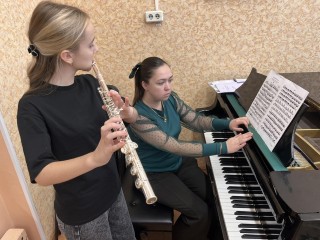 «Работа дарит улыбки каждый день»: учительница музыки из Шатуры в профессии уже 10 лет