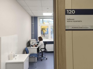 Пациенты с ОРВИ в Дзержинской поликлинике принимаются через отдельный вход