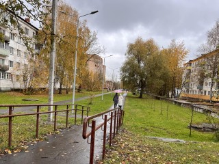 В сквере на улице Энергетиков провели освещение