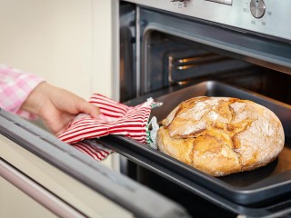 Хлеб без консервантов: как жительница Домодедова печет его из кабачка
