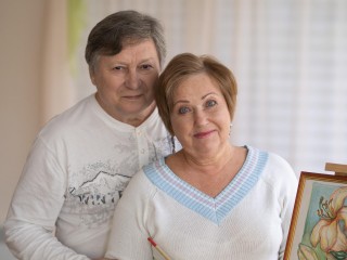 Подмосковные пары за полвека брака получают юбилейные выплаты